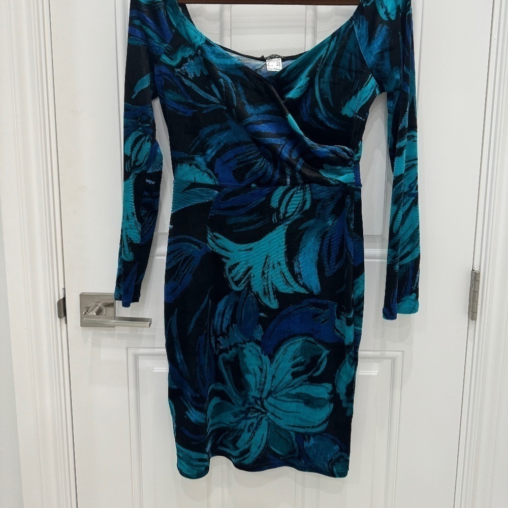 Venus Velvet-like party Dress Size S. Never worn! Blue/blk/green - Picture 4 of 4
